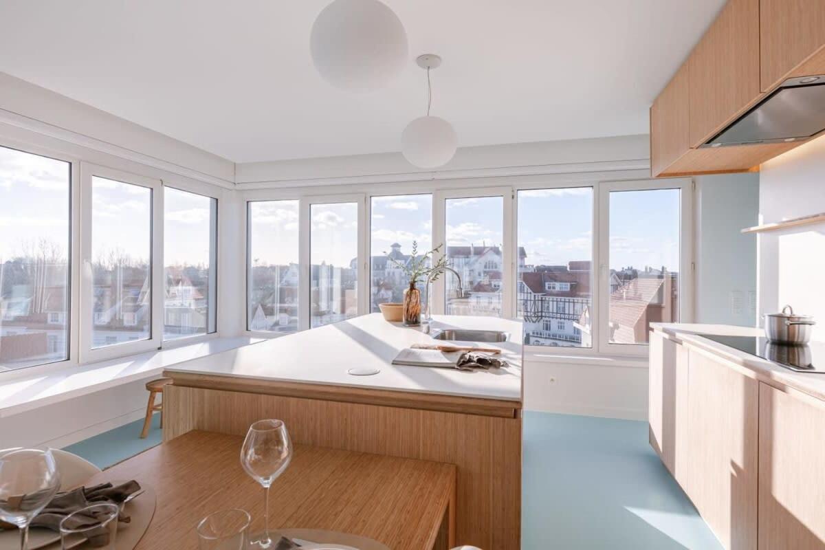 Huswell - Beautiful With Stunning View Apartment De Haan